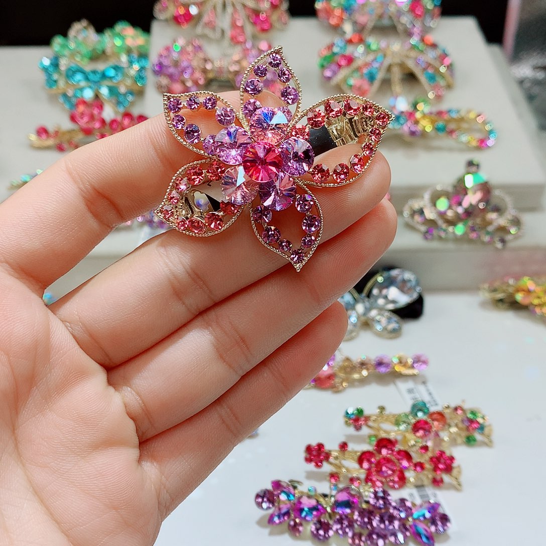 皮质铁合金发饰等