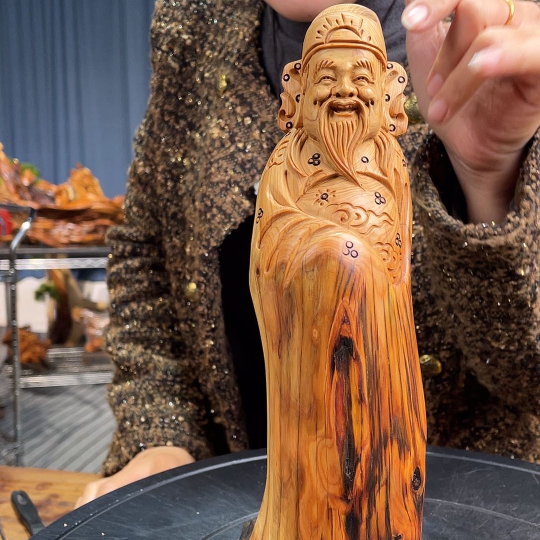 柏木（崖柏）随型艺术根雕