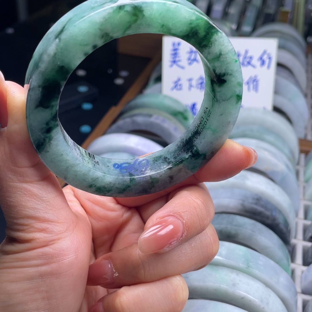 定制翡翠未镶嵌翡翠