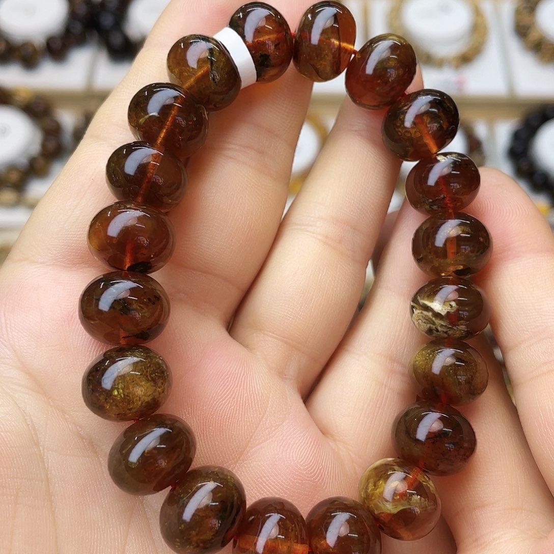 霞***霞琥珀未镶嵌裸石十三91146