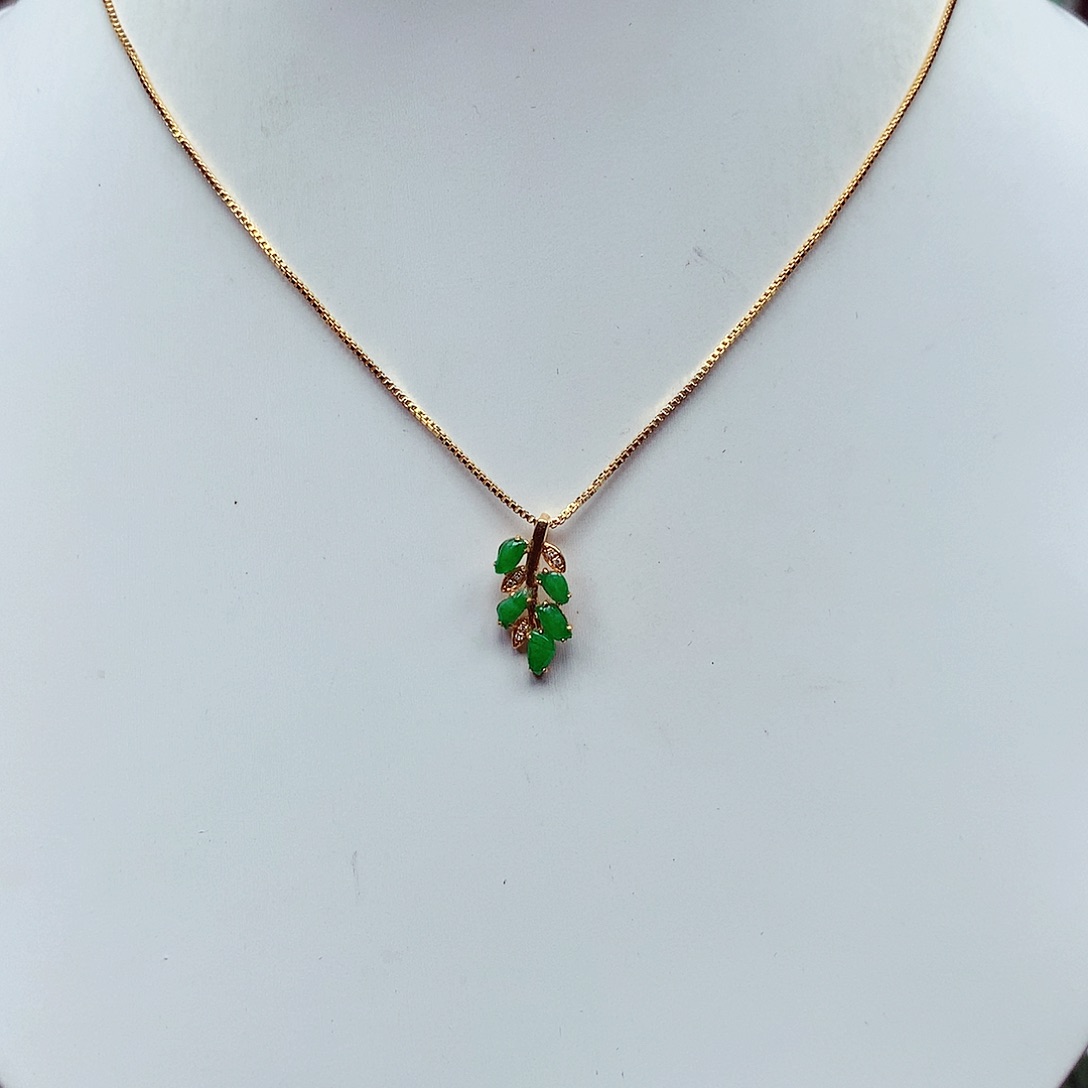 翡翠18K金镶嵌颈饰天然翡翠A货