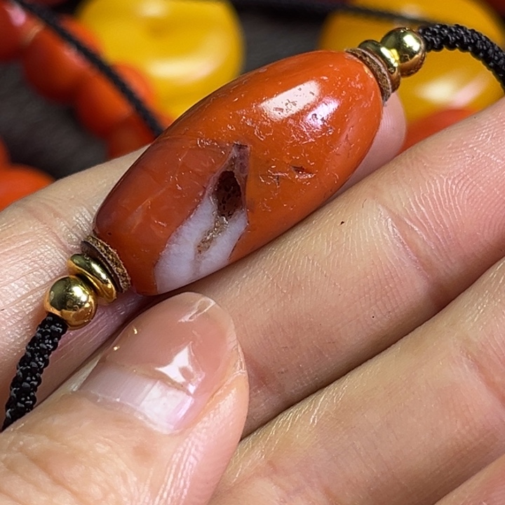 颈饰琉璃米*多琉璃………….