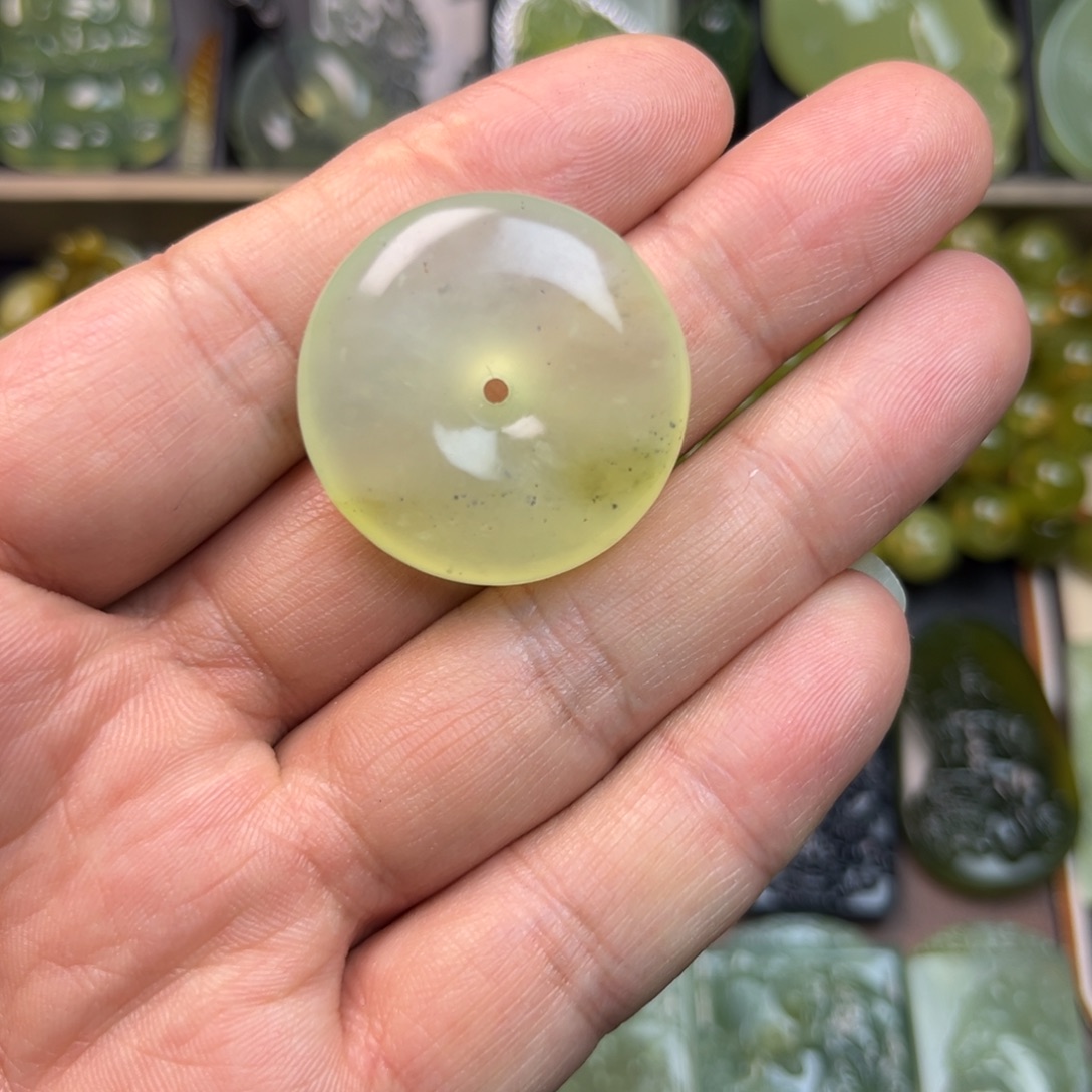 蛇纹石玉未镶嵌吊坠(不含链)