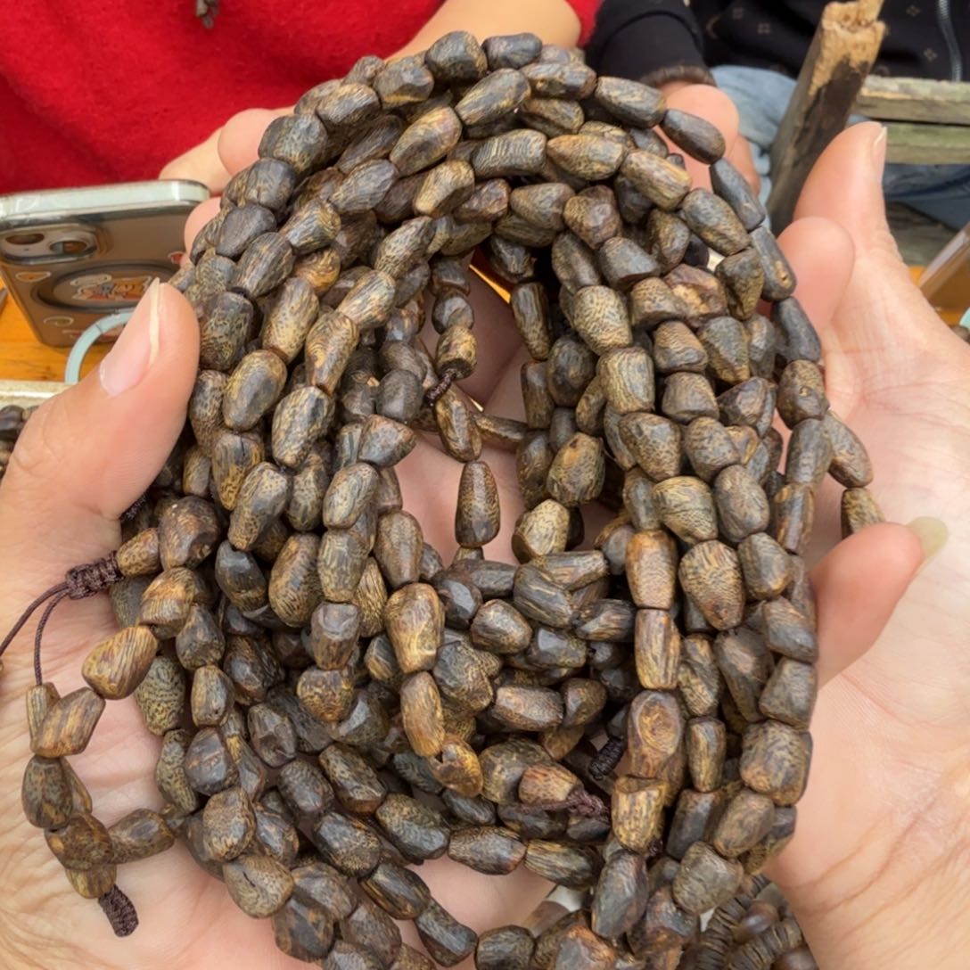 沉香手串三圈沉水包壳的16克多样性发一