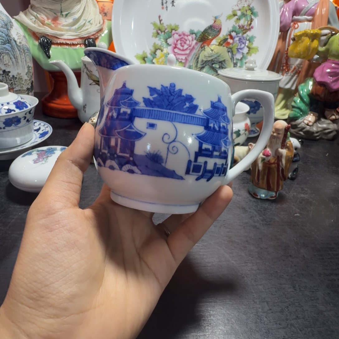 意***景德镇的陶瓷瓷器