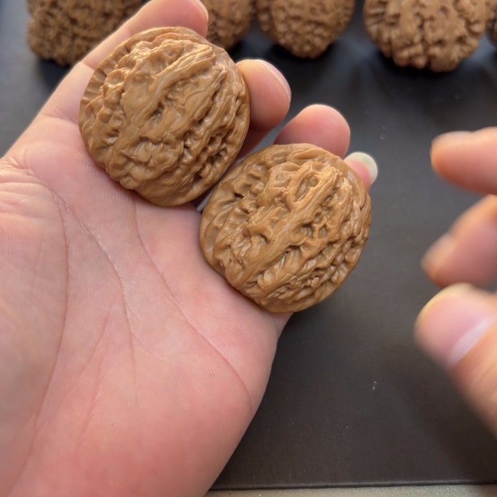 人***漫大叶紫檀（黑酸枝木类）红锦鲤