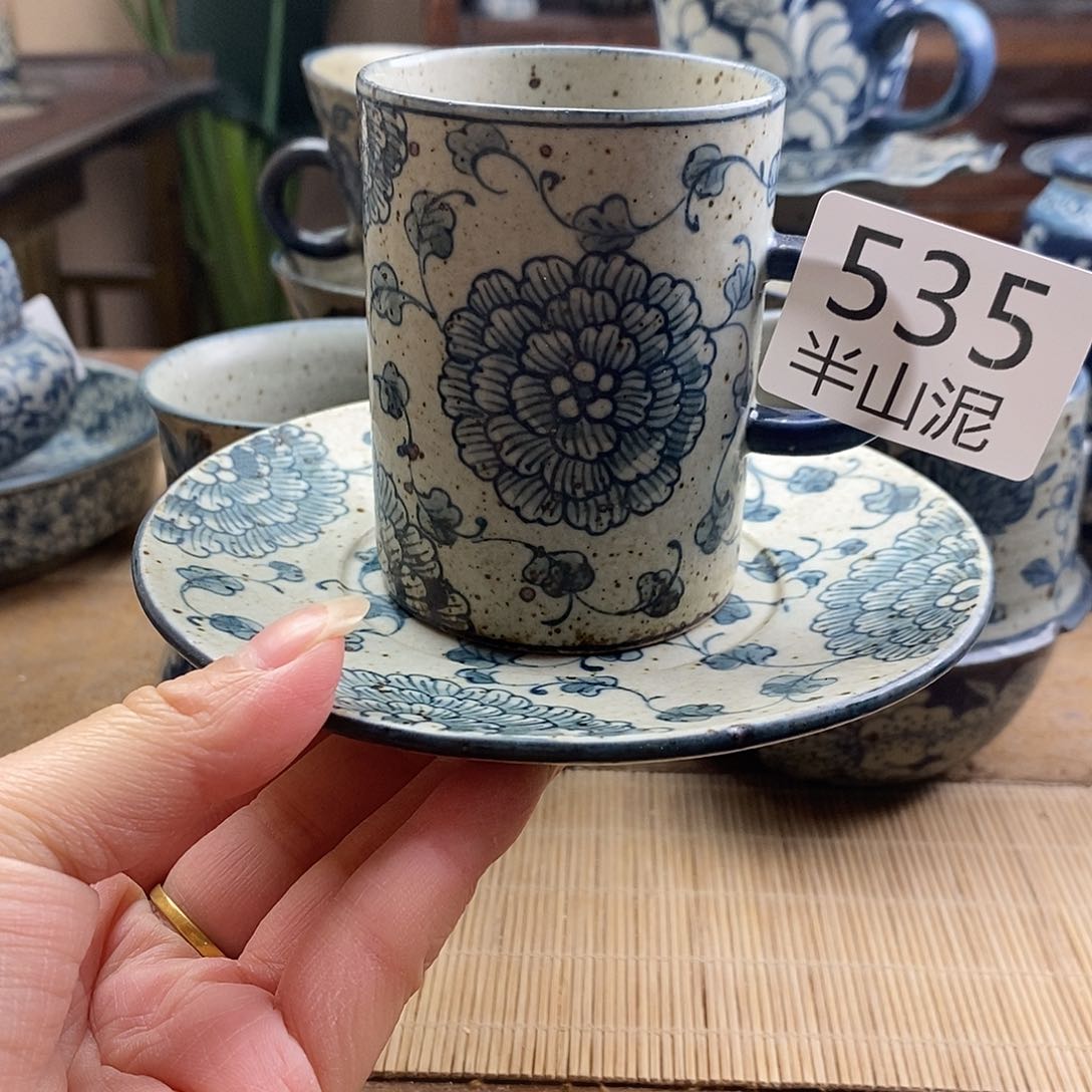 手工手绘青花陶瓷