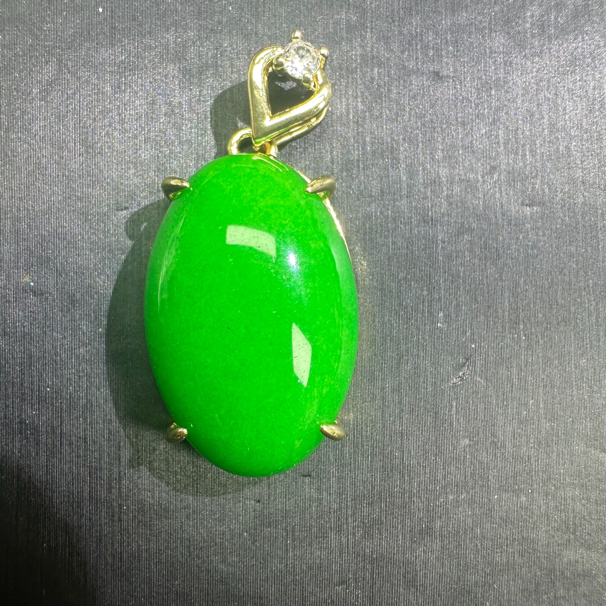 满绿蛋面吊坠H099
