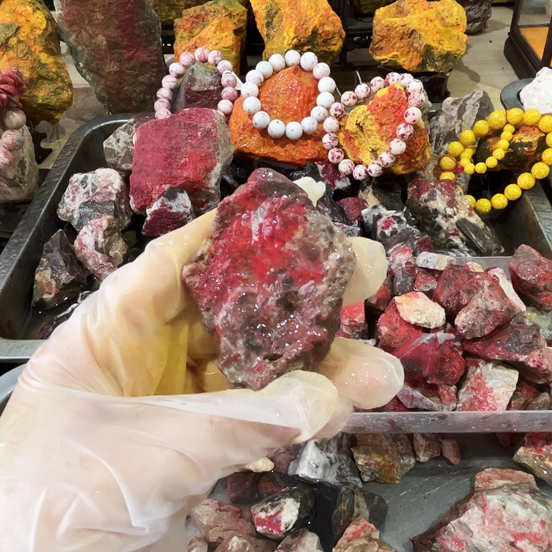 天然辰砂福利朱砂毛料