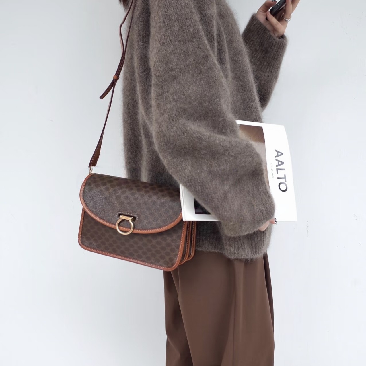 95新 Celine/思琳 暮野奢品思琳斜挎信封包/31812