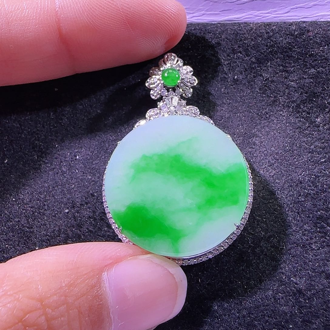 翡翠18K金镶嵌吊坠(不含链)