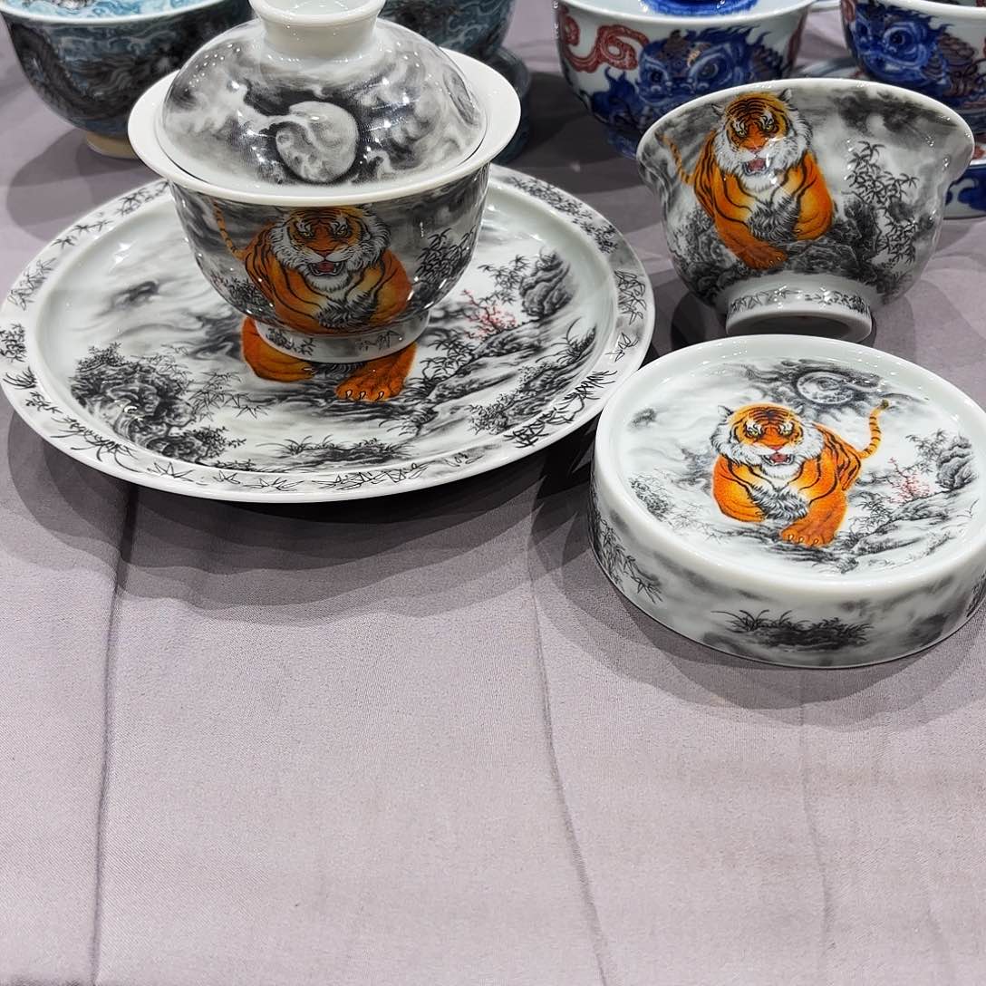 瓷片景德镇瓷器展和