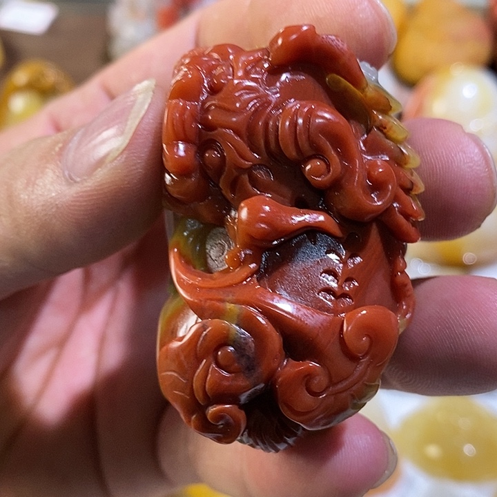 石英质玉（黄龙玉）未镶嵌颈饰貔貅