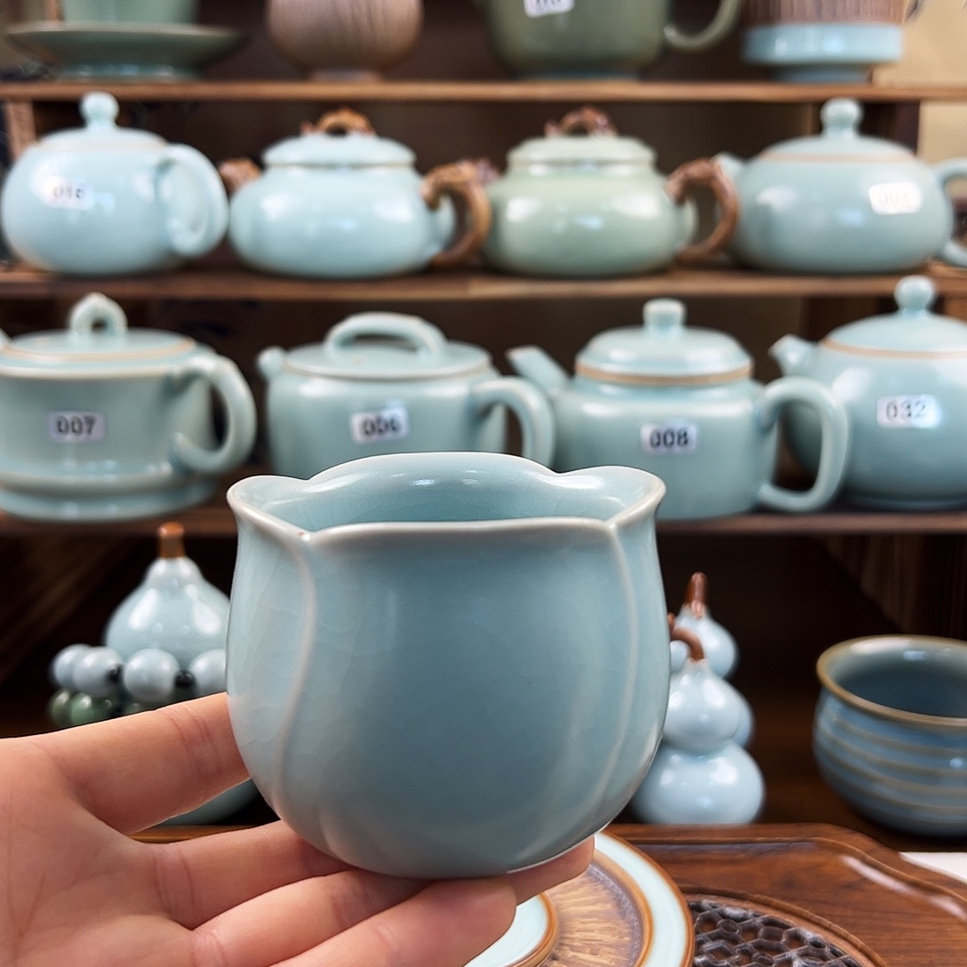 仿古釉花口玉兰杯手工微瑕