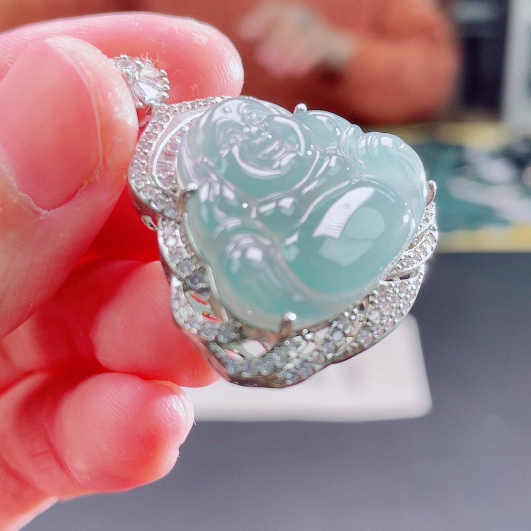 翡翠颈饰未镶嵌99999999999