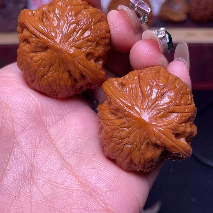 用***6吊坠桃核铁齿福利