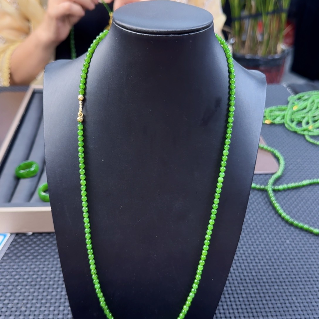 和田玉（碧玉）未镶嵌颈饰卡4