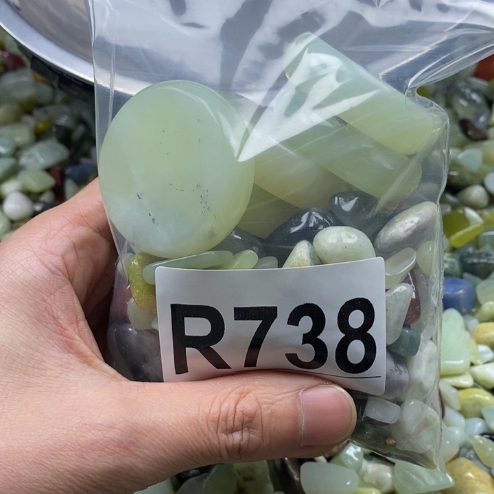 蛇纹石玉未镶嵌鱼缸石