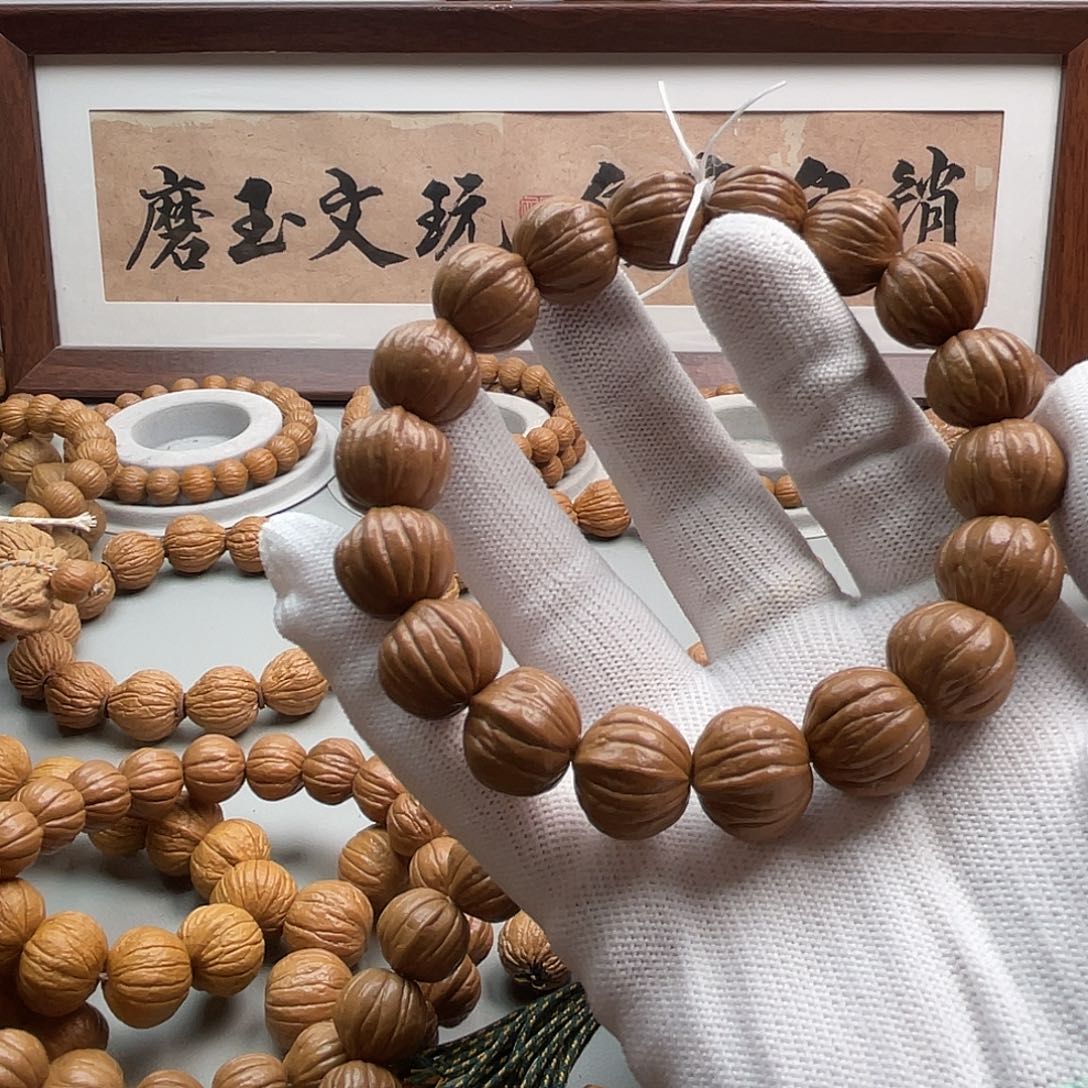 核桃东****]老树猴头手串西瓜纹