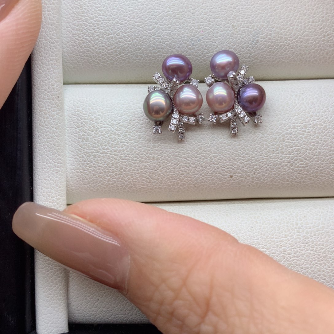 淡水珍珠银S925镶嵌耳饰