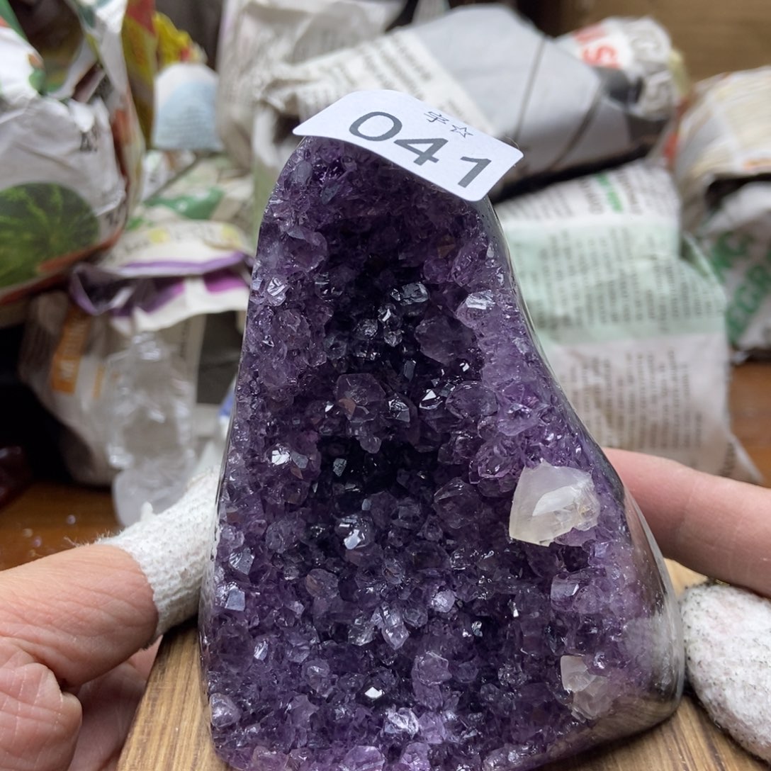 紫晶天然水晶摆件未镶嵌