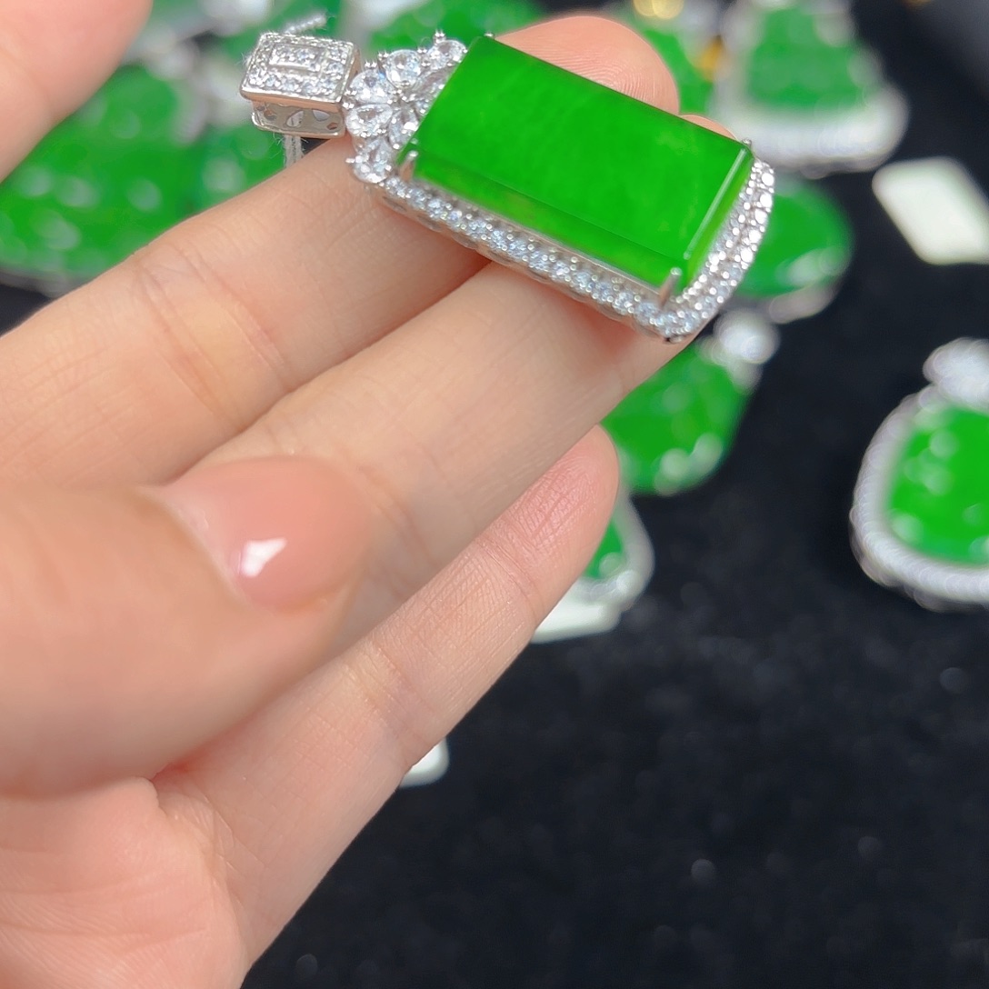 翡翠银S925镶嵌吊坠(不含链)