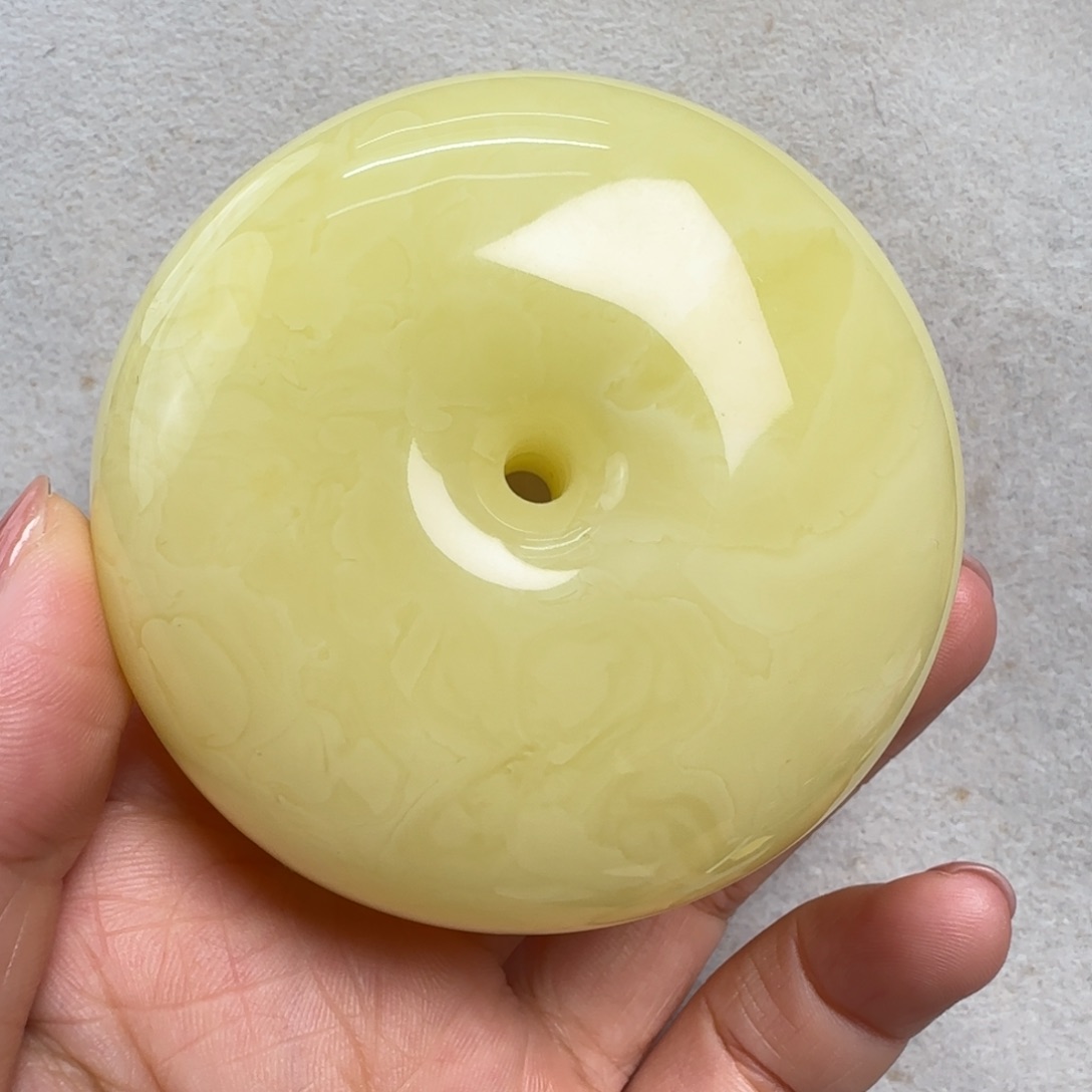 金***吉蜜蜡未镶嵌珠宝奇石