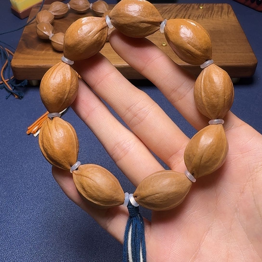 马*奥2.0*2.9精挑梅林铁核手串