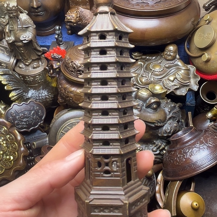 铜器摆件老王直播间