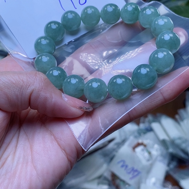 定制翡翠未镶嵌珠串