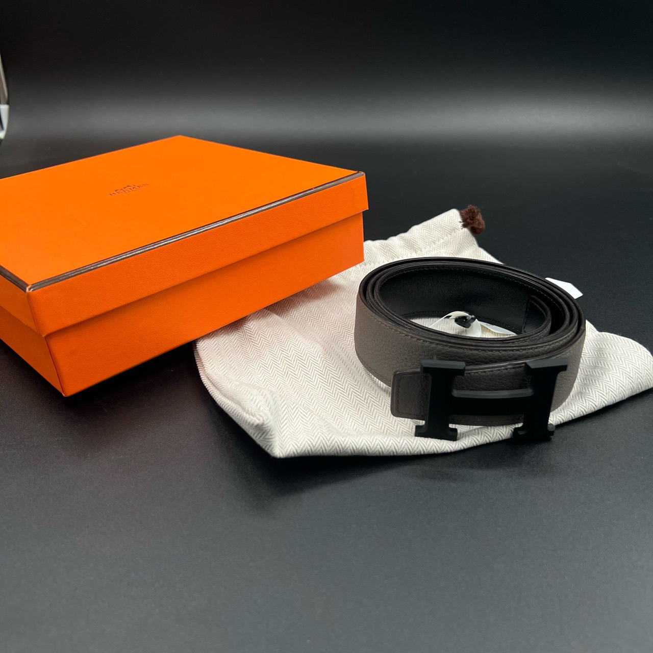 99新 Hermes/爱马仕 jp 009249 爱马仕 灰扣H双面腰带 