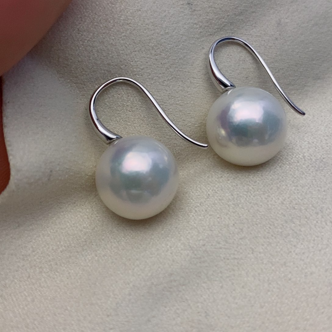 【闪购商品】银S925镶嵌淡水珍珠耳饰