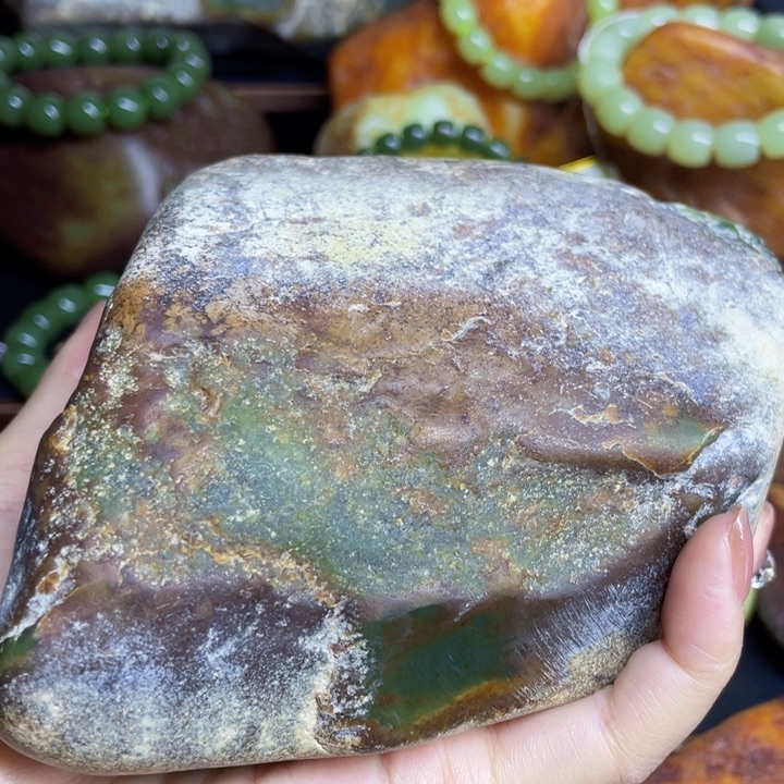 琳****和田玉未镶嵌手链