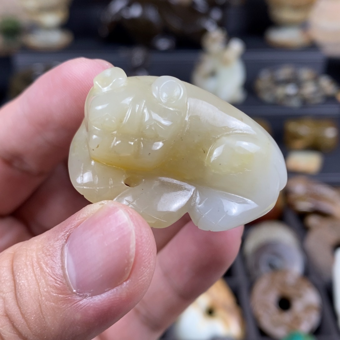 和田玉未镶嵌挂件