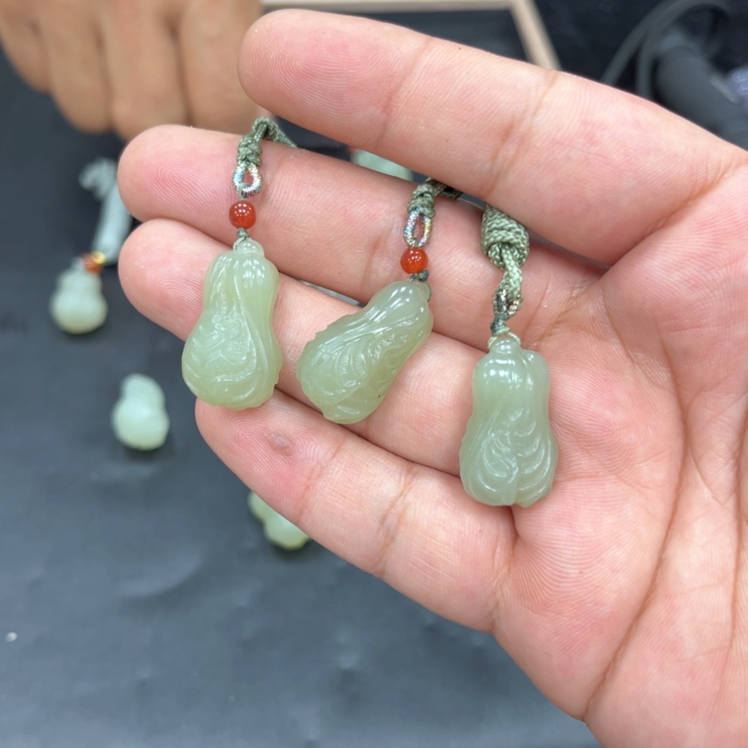 和田玉未镶嵌颈饰白菜多样性发货（拍一发一）