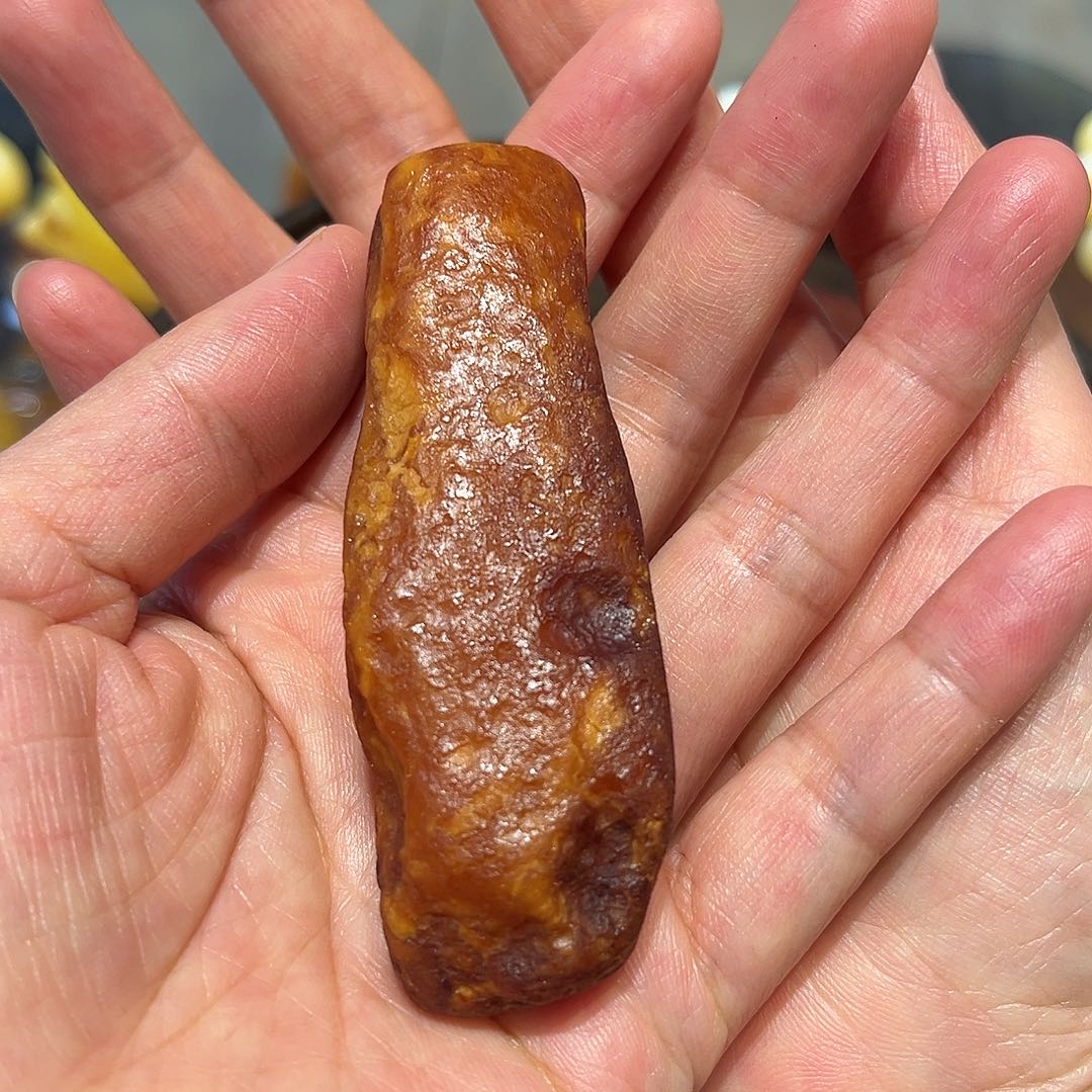 蜜蜡未镶嵌颈饰全皮手把件