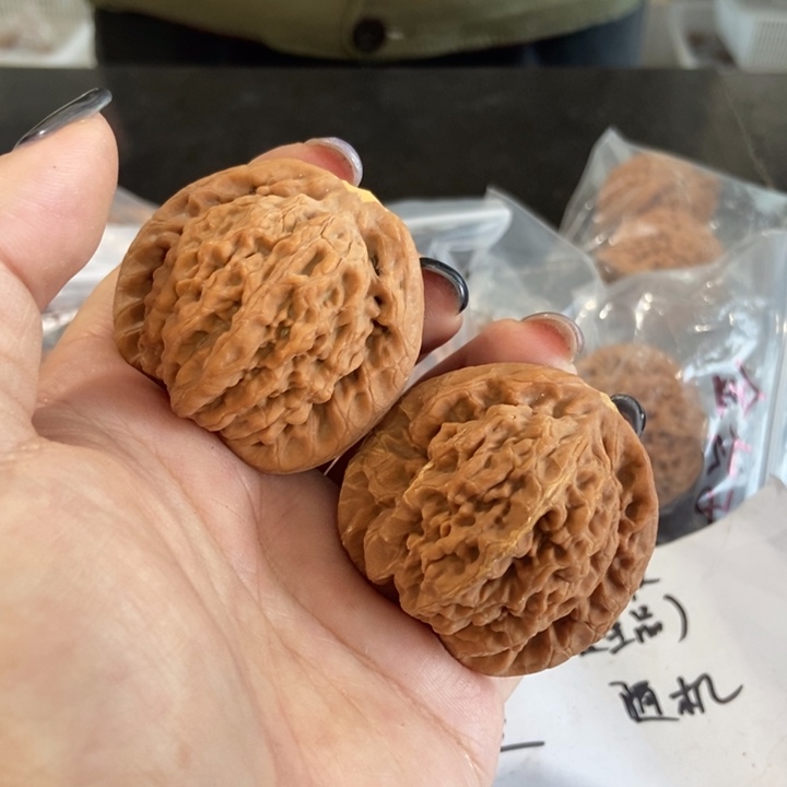 吊坠文玩核桃金公子瑕疵