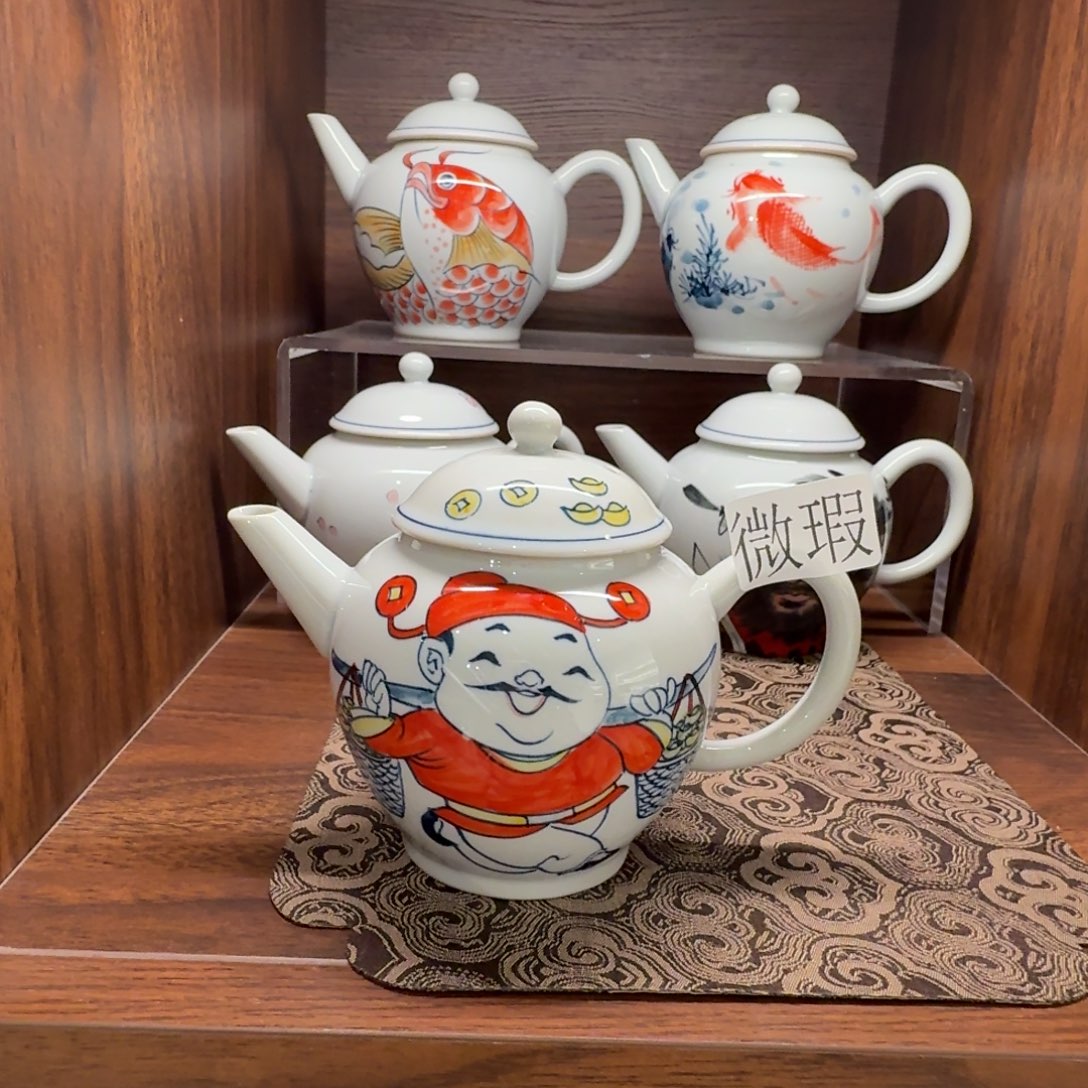 釉下手绘茶具微瑕