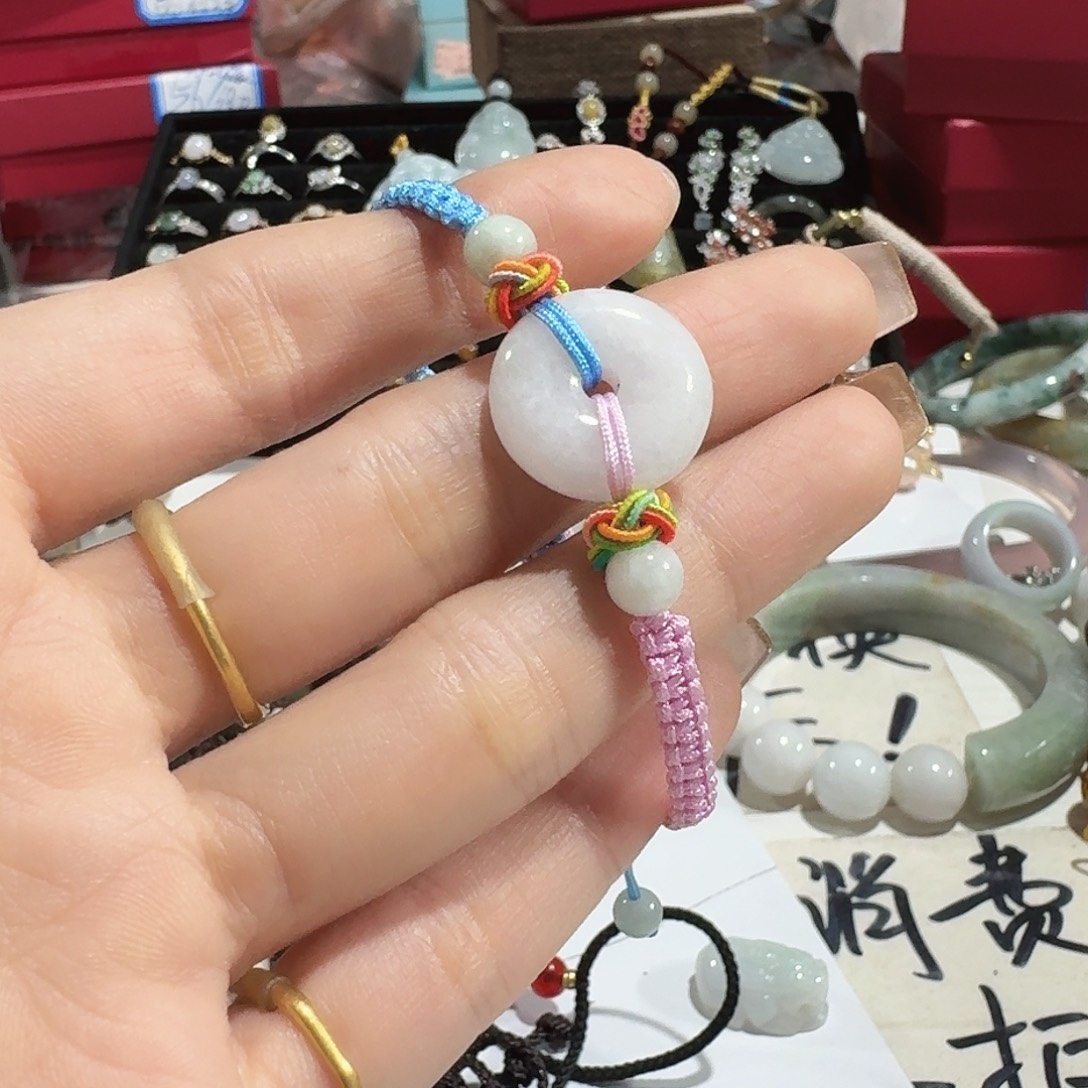 用****翡翠未镶嵌颈饰5901