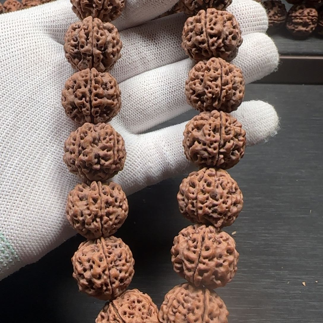 金刚菩提手串以*21+mm爆肉蜂窝（安娜）