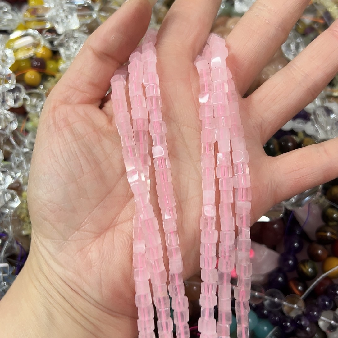 玛瑙/玉髓未镶嵌珠宝半成品，卡4粉水晶方糖一条