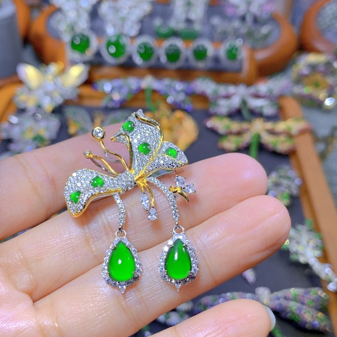 翡翠颈饰合金天然翡翠