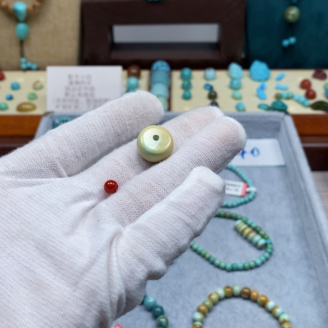 未镶嵌配饰南红玛瑙