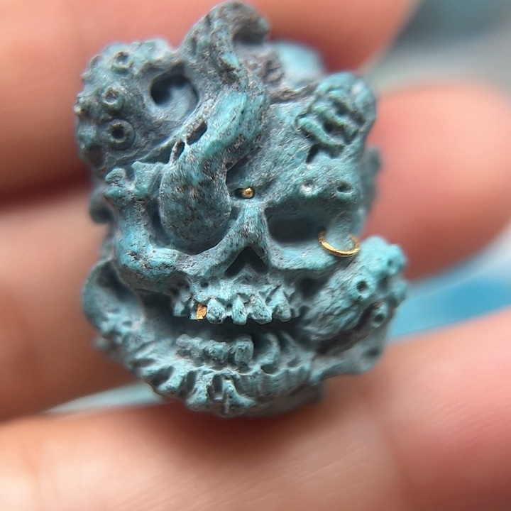 绿松石未镶嵌颈饰