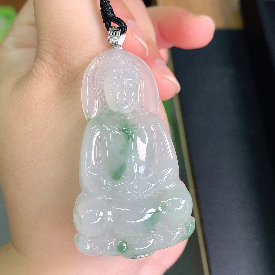 翡翠颈饰18K金镶嵌冰胶飘绿素衣观音54*31.8*5.4