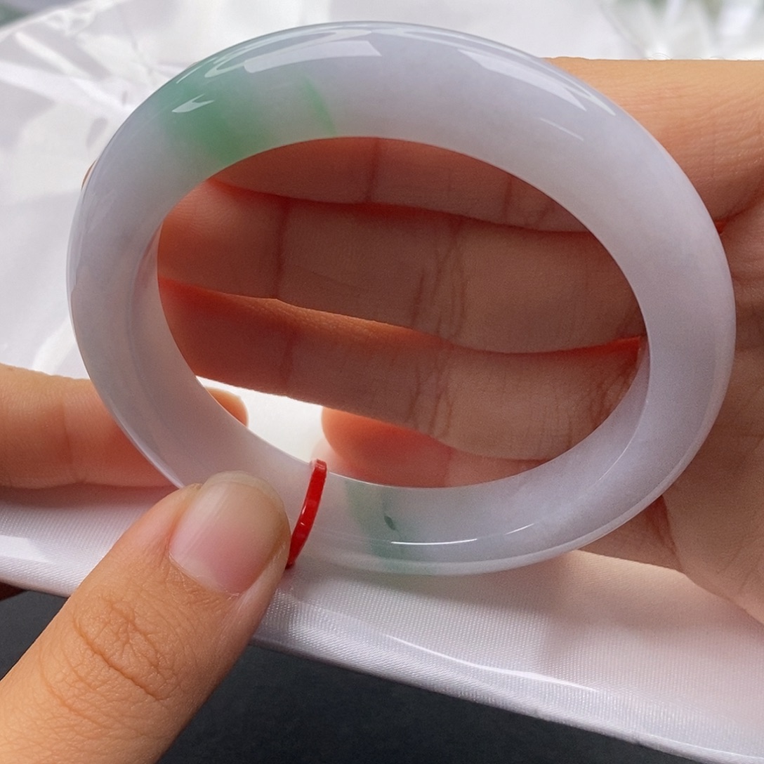 翡翠未镶嵌手镯55.2圈