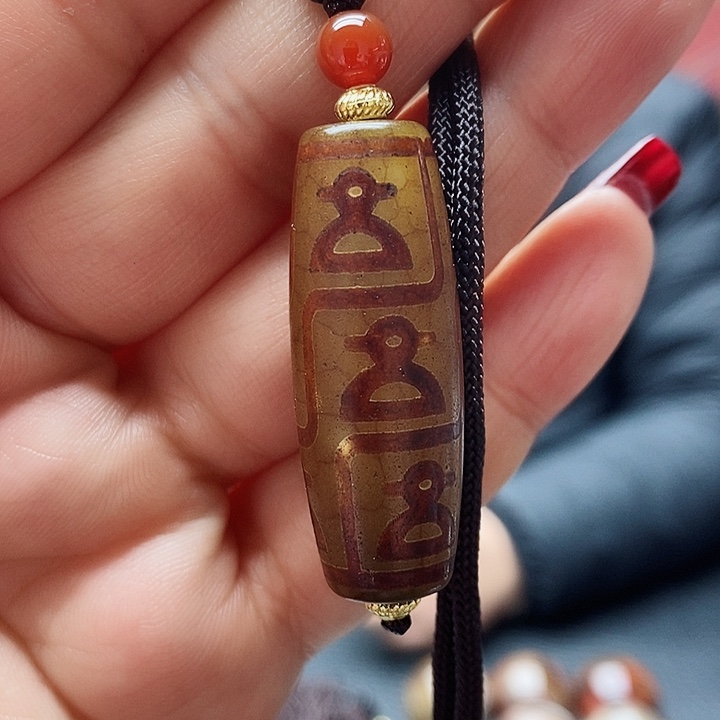 玛瑙/玉髓颈饰合金