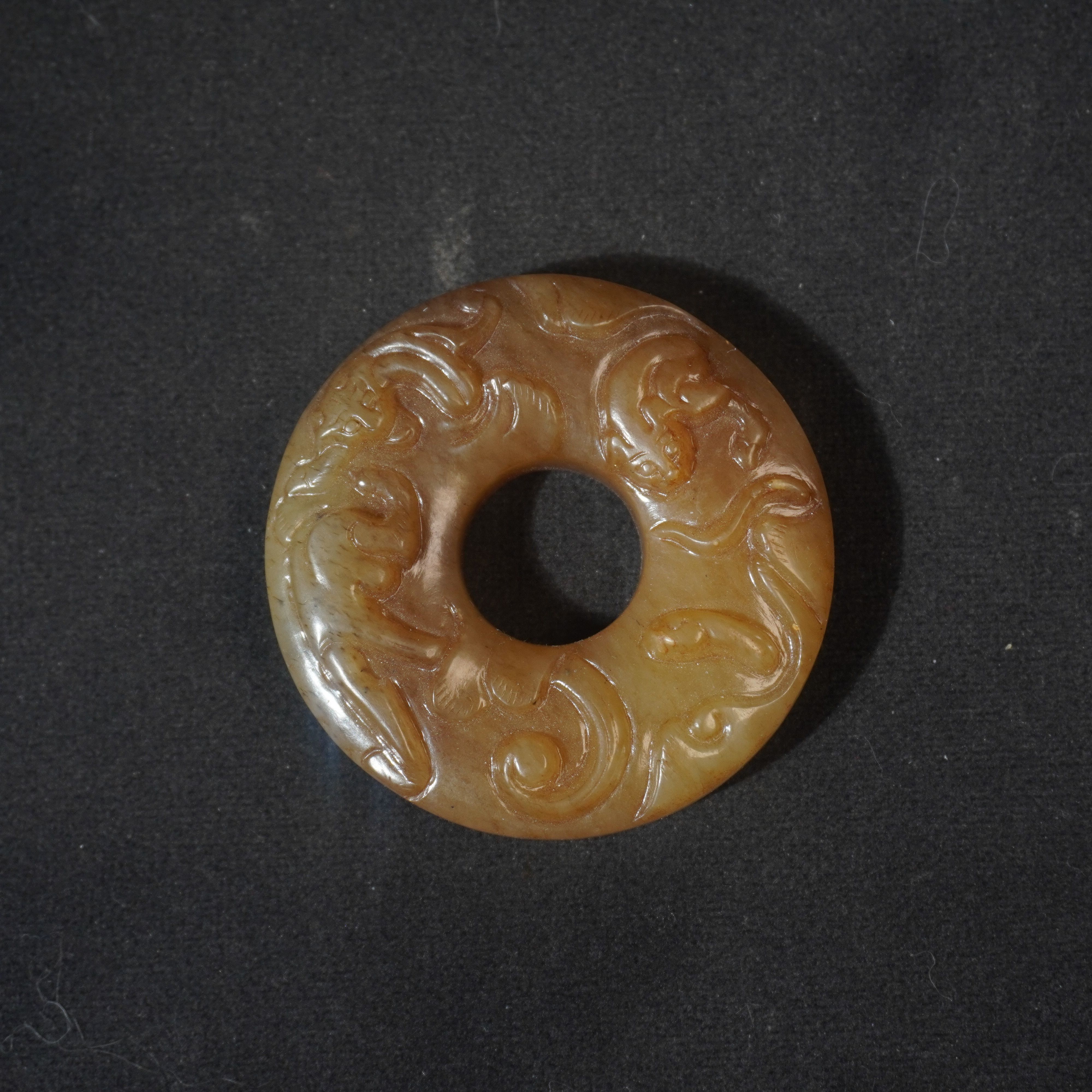 5SQ7  明 和田玉龙纹玉璧