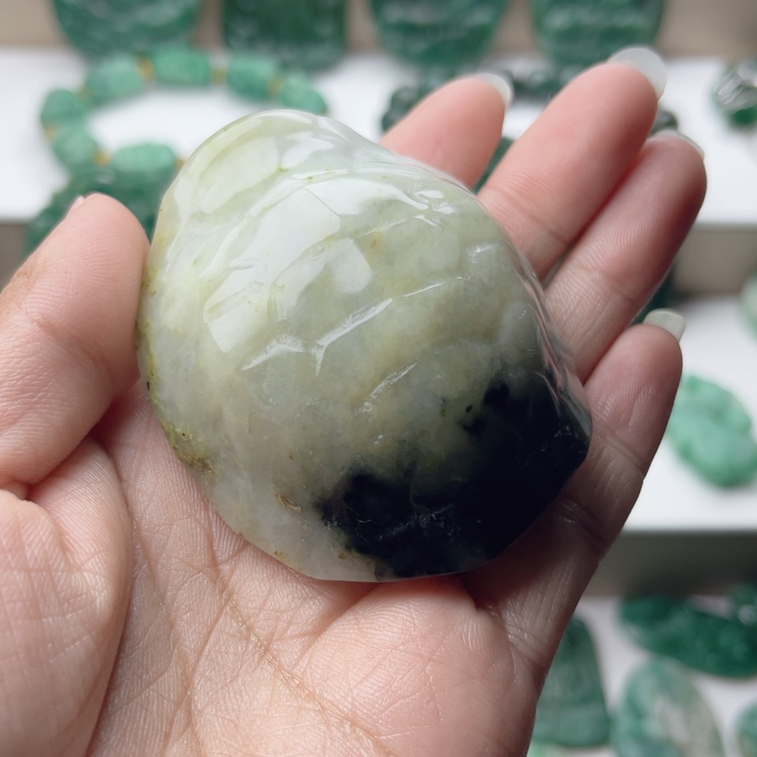 祖***座独山玉未镶嵌挂件