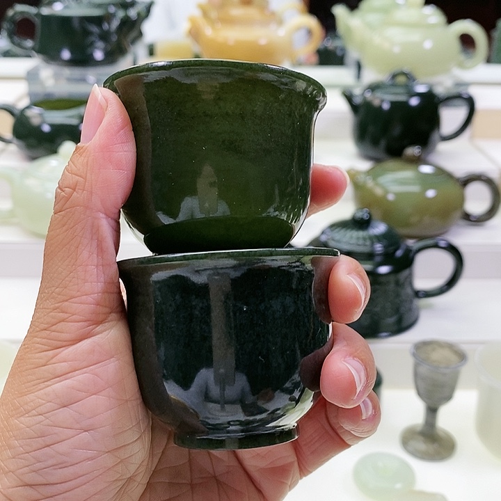 未镶嵌和田玉挂件挎**疆茶杯